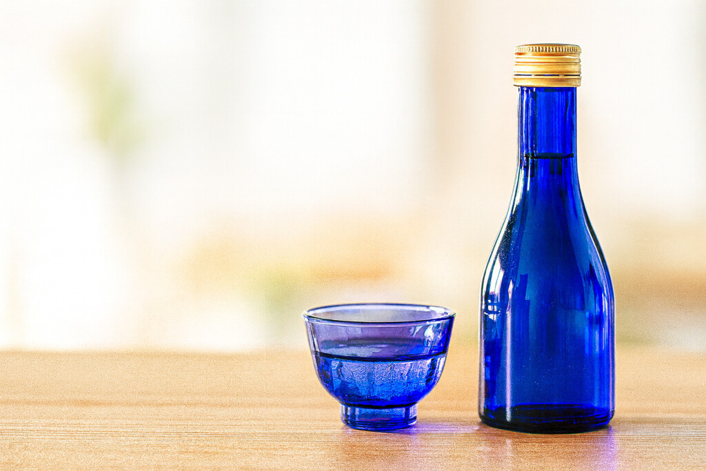 【開運】いただいた御神酒（お神酒）はどうする？飲む・使うタイミングとスピリチュアルな意味
