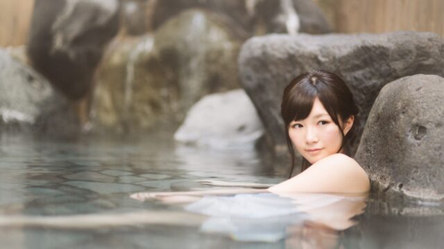 【風水】吉方に行くなら最強開運アクションの『温泉』に入ろう!泉質別の開運効果は?