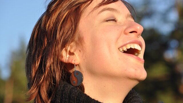 【開運】髪を切るタイミングとスピリチュアルな意味　風水・開運・ケアで運を整える方法