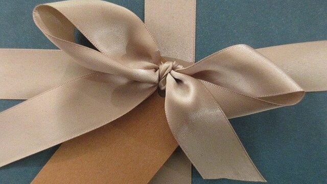 【開運】『リボン』モチーフの意味とご利益　縁結び・恋愛運アップ・風水効果