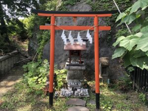 雷神社のお稲荷さん