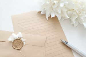 【開運】旅先から『手紙』『絵葉書』を送るのは、吉方位のおすすめ開運アクションです!