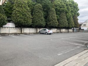 阿豆佐味天神社の駐車場