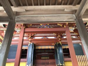 鶴岡八幡宮若宮の装飾