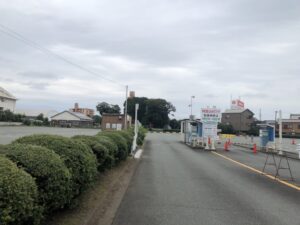 豊川稲荷大駐車場