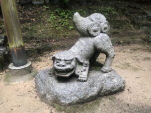 近江神宮の狛犬