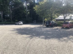 沙沙貴神社の駐車場