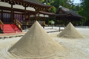 神籬でもある上賀茂神社の立砂