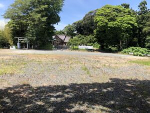 佐波波地祇神社の駐車場