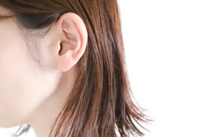 【風水】風水や九星気学で『耳』の方位ってどこになるの?耳の健康運を上げるには?