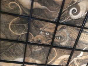 斎神社天井の龍雲図
