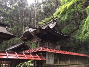 大中神社の本殿