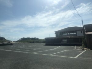 白浜神社の駐車場