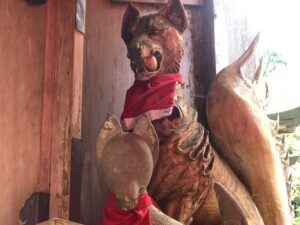 三柱稲荷神社の狛狐様