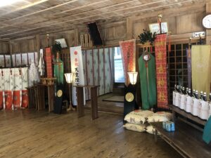 奈古神社拝殿の中