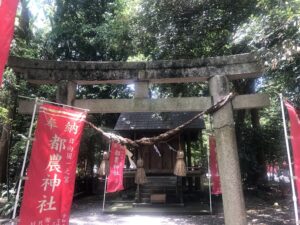 都農神社境内の愛宕神社