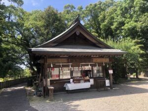 都萬神社の社務所