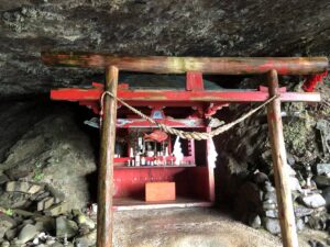 鵜戸神宮の波切神社