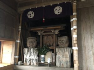 剣柄稲荷神社境内の国造神社２