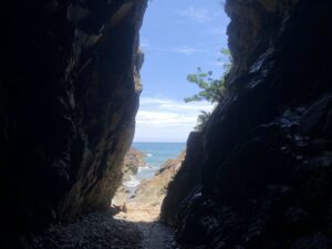大御神社の竜宮入口