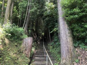 霞神社の本参道