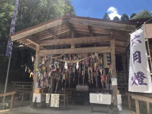 霧島岑神社の社殿