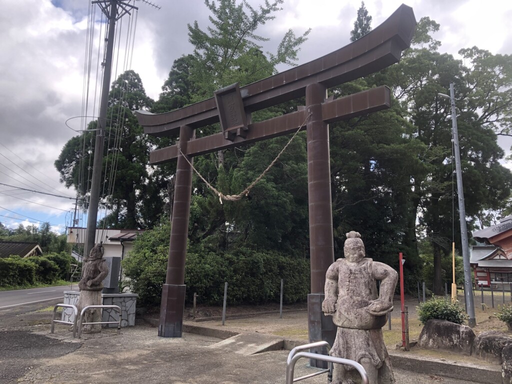 【神社】宮崎県都城市山之口町『南方神社（みなかたじんじゃ）』＜南方神社仁王像＞＜花木あげ馬＞