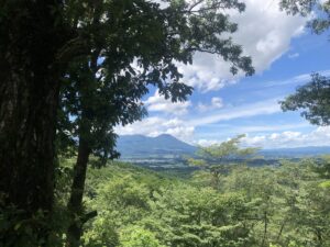 霞神社から見る霧島山