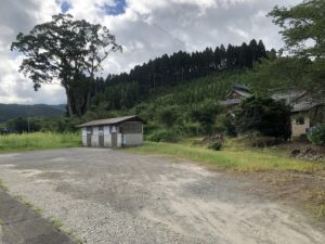 南方神社の駐車場